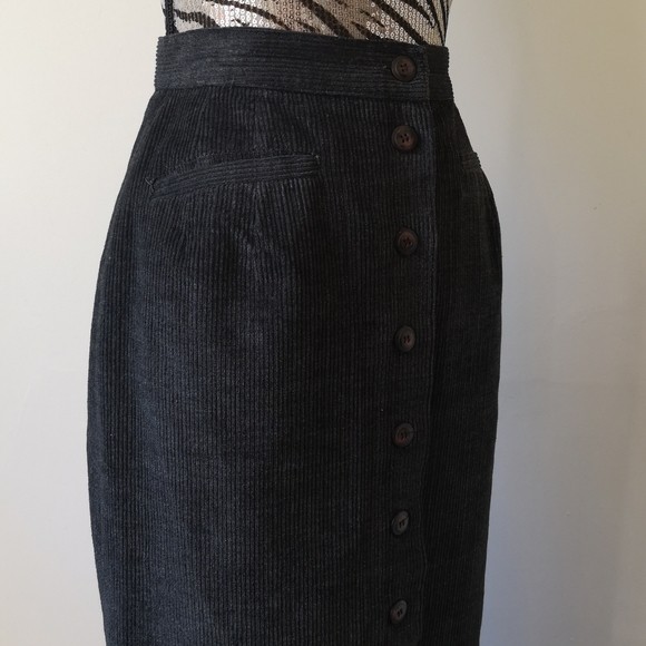 RARE Vintage "CATS" button up corduroy maxi skirt - Picture 7 of 12